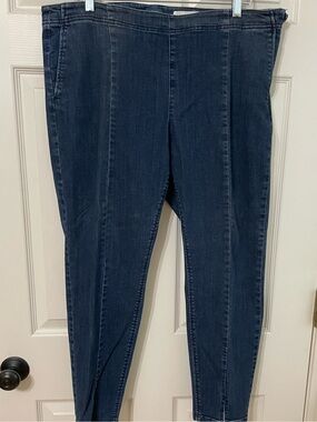 J. Jill Dark Blue Stretch Ankle Jeans center seam, split at front ankle 16